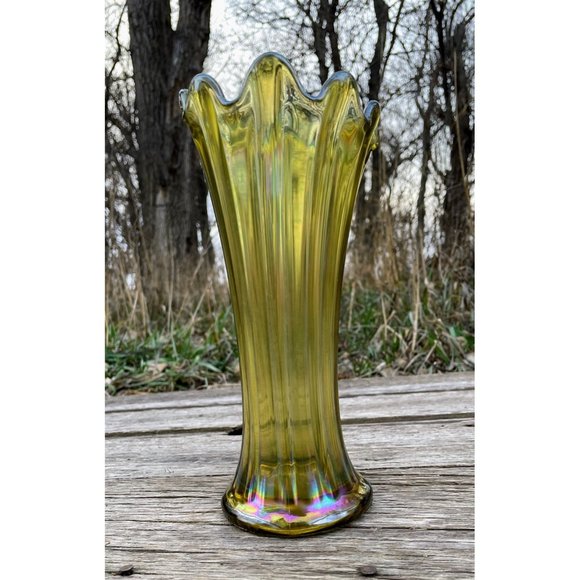 Vintage Green Carnival Glass Stretch Swung Vase 8.5" - Picture 1 of 15